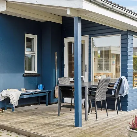 Elle - 175m From The Sea By Interhome Дом отдыха