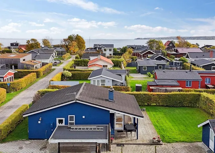 Elle - 175m From The Sea By Interhome * Бёркоп