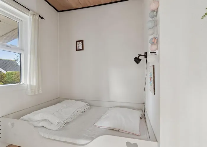 Дом отдыха Elle - 175m From The Sea By Interhome Бёркоп