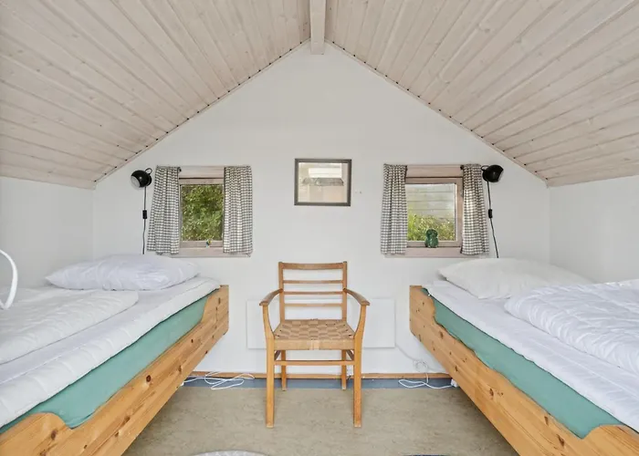 Elle - 175m From The Sea By Interhome *